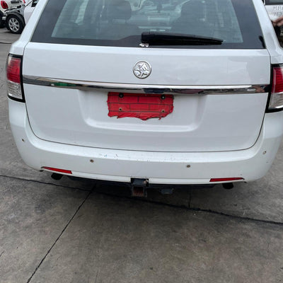 2010 Holden Commodore Left Front Door Window