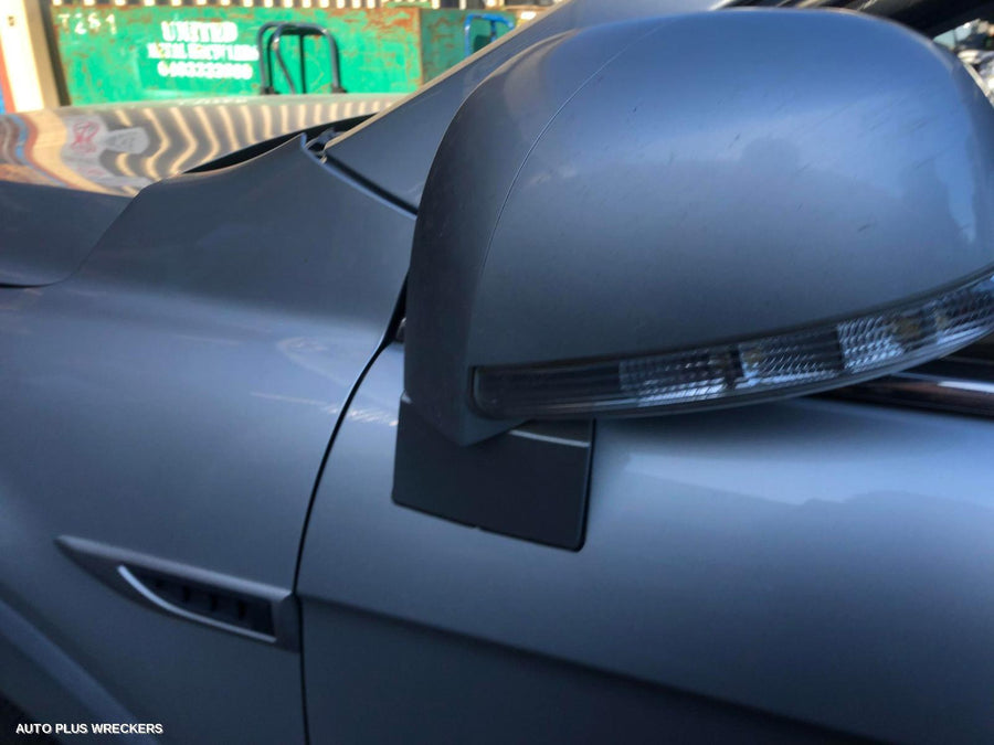 2016 Holden Captiva Right Door Mirror