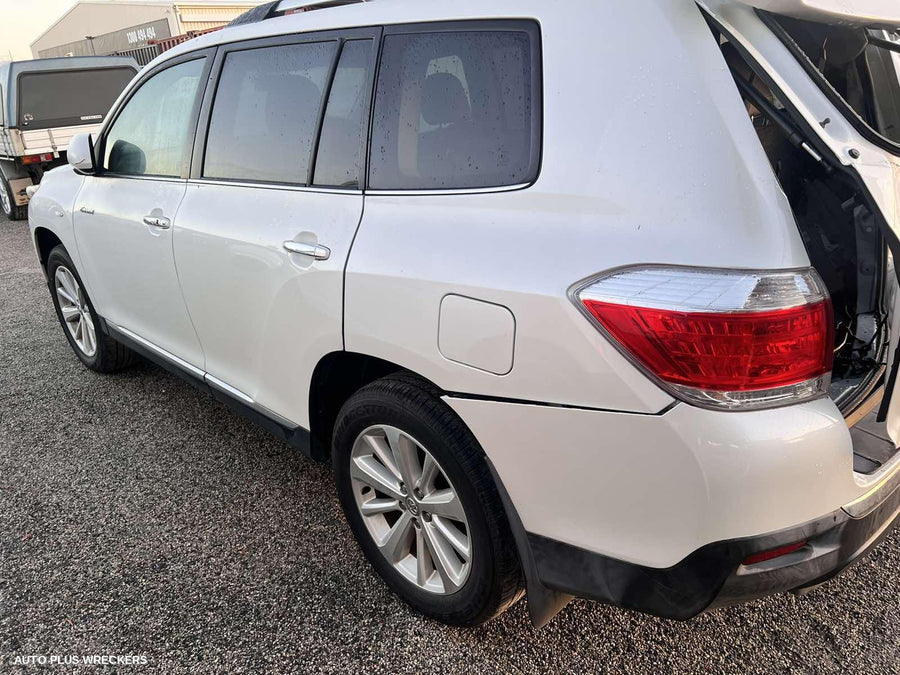 2010 Toyota Kluger Wheel Mag