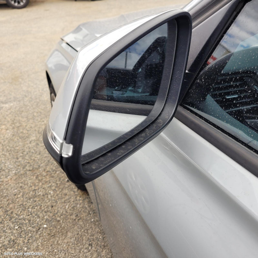 2013 Bmw 3 Series Left Door Mirror