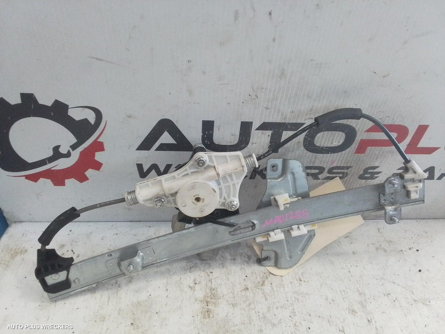 2011-2016 Kia Rio Left Rear Wnd Reg Motor