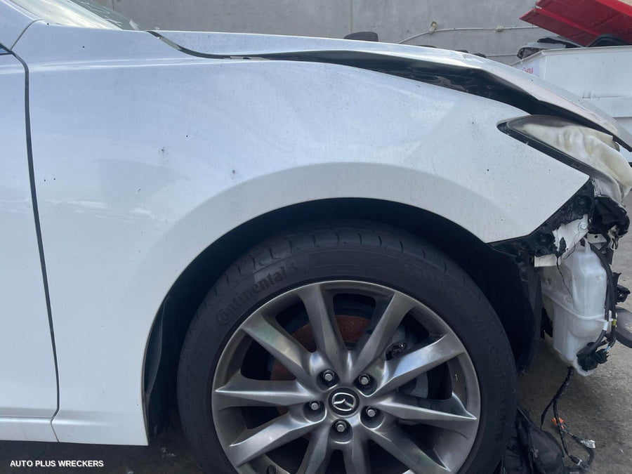 2013-2016 Mazda 3 Left Indicator Fog Side