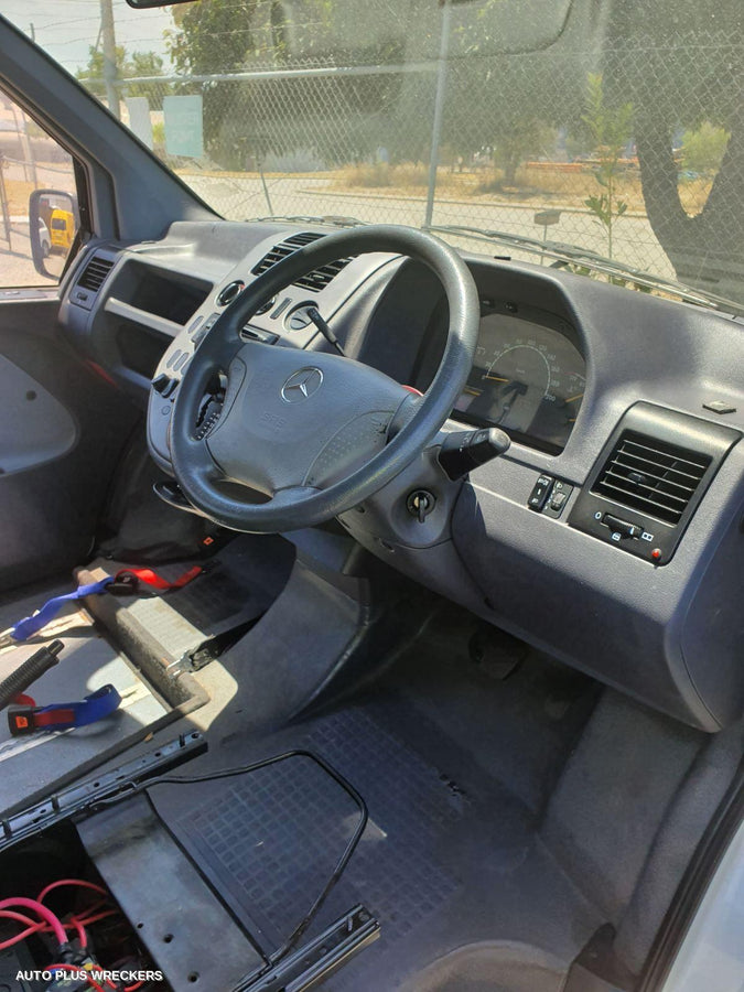 2004 Mercedes Vito Left Indicator Fog Side