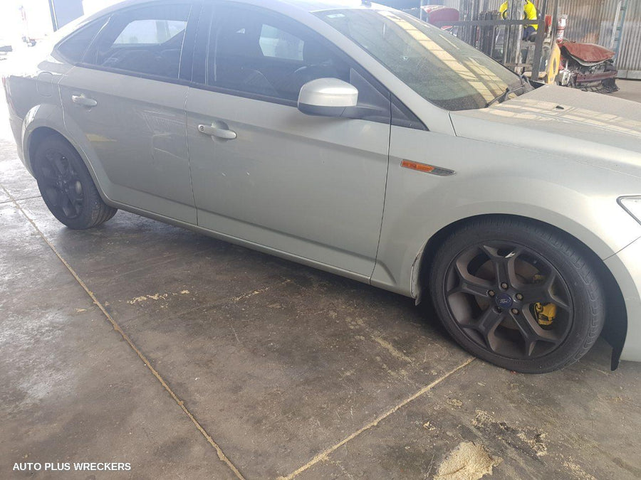 2007-2010 Ford Mondeo Rear Garnish