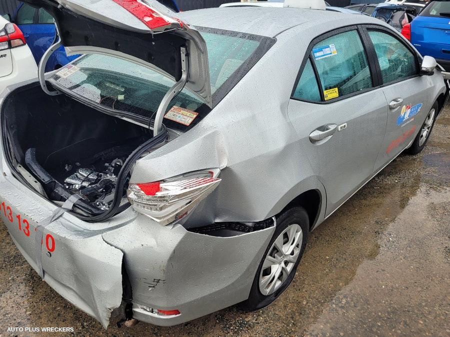 2016 Toyota Corolla Right Front Door Window