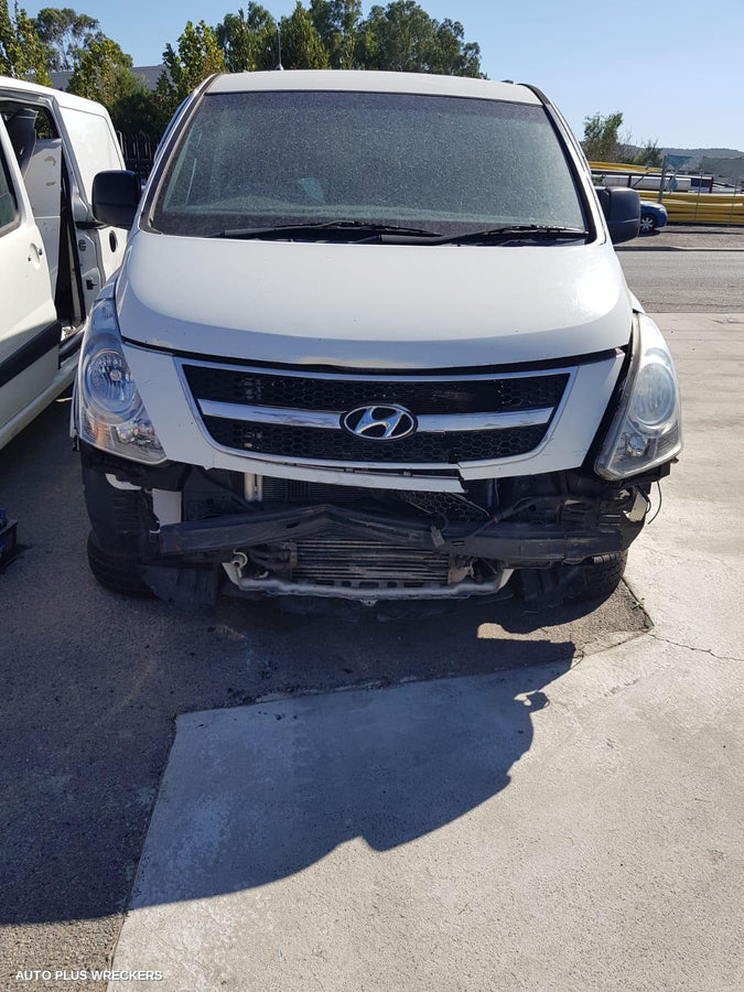 2011 Hyundai Iload/imax Rear Bumper