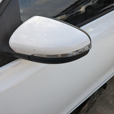 2011 Volkswagen Golf Left Rear Door Window