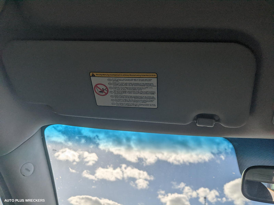 2010 Kia Sportage Left Taillight