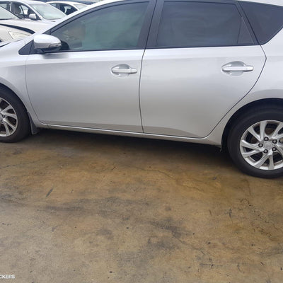 2017 Toyota Corolla Right Taillight