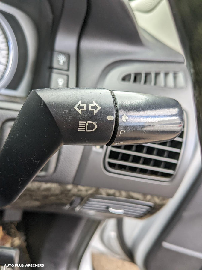 2007 Ford Fairlane Door Boot Gate Lock