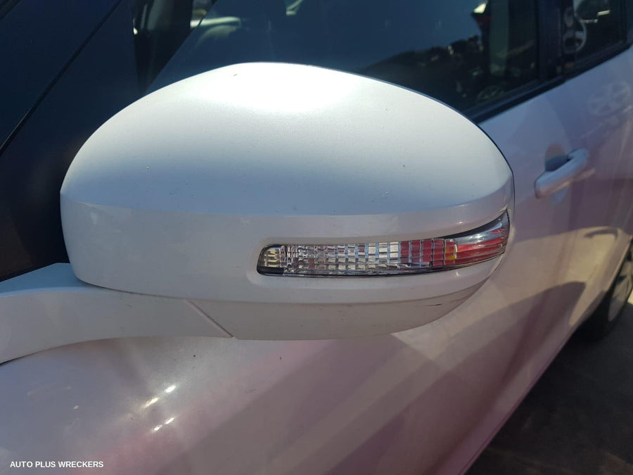 2015 Suzuki Swift Left Front Window Reg Motor