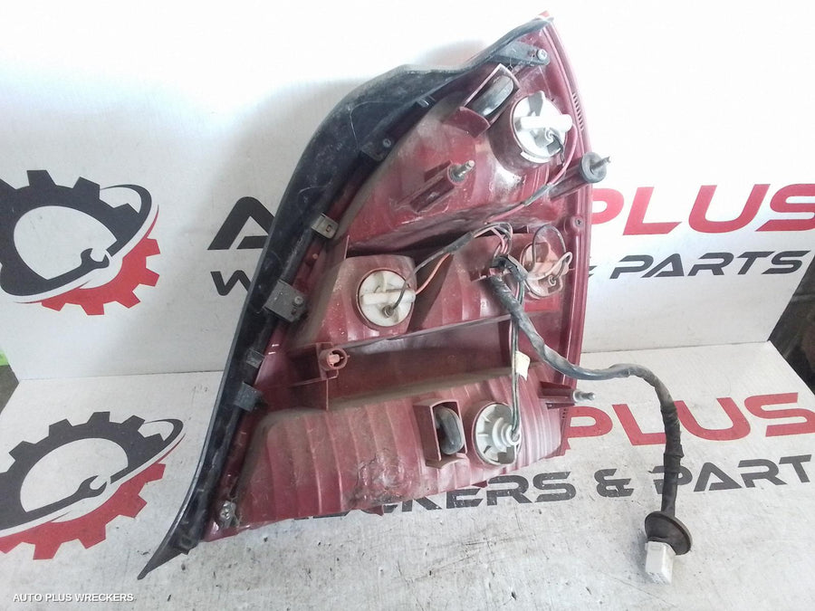2001 Hyundai Elantra Left Taillight