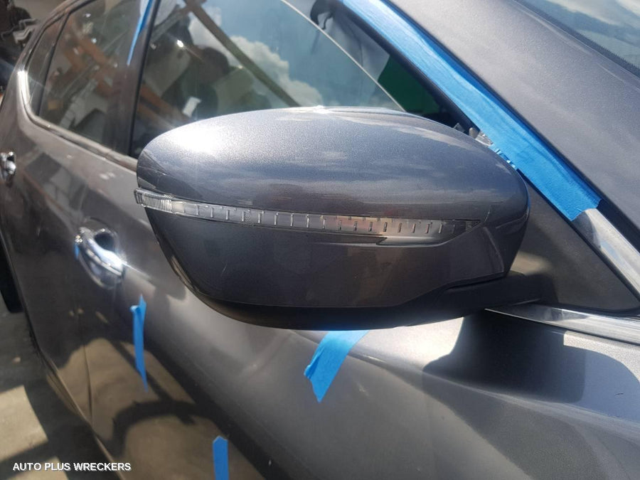 2014 Nissan Xtrail Left Front Door Window