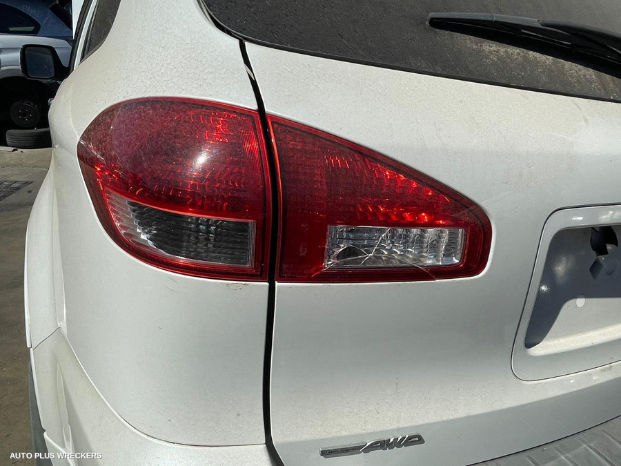 2011 Subaru Tribeca Left Guard