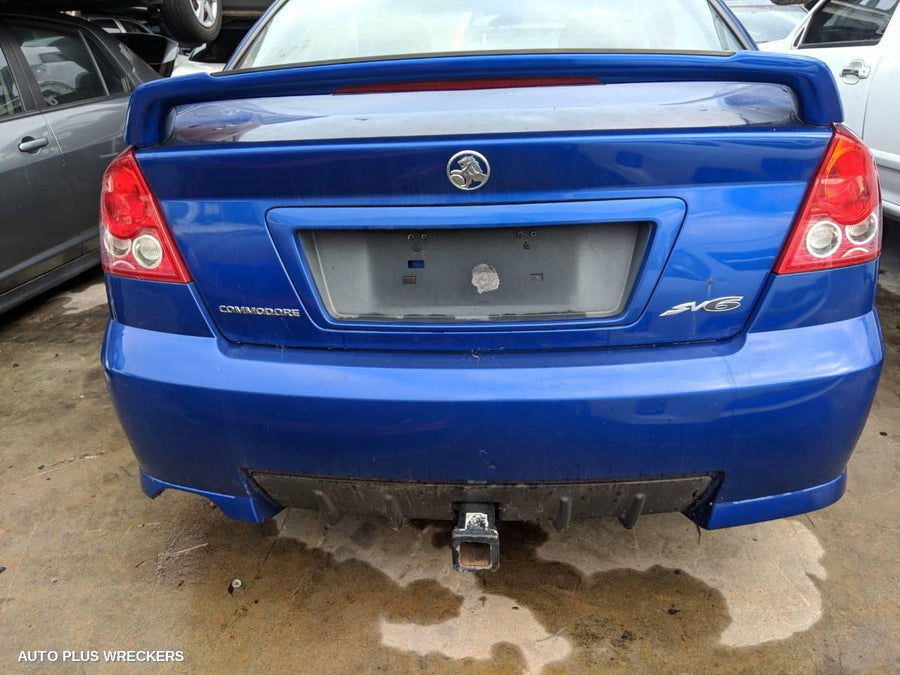 2004 Holden Commodore Left Front Window Reg Motor