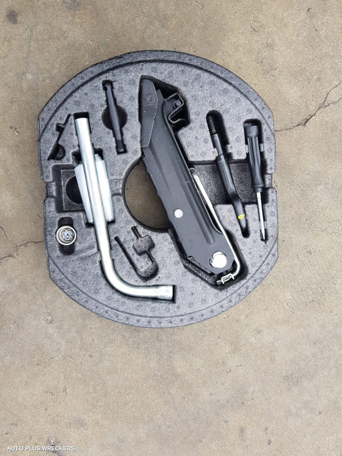 2008 Audi A3 Left Front Door