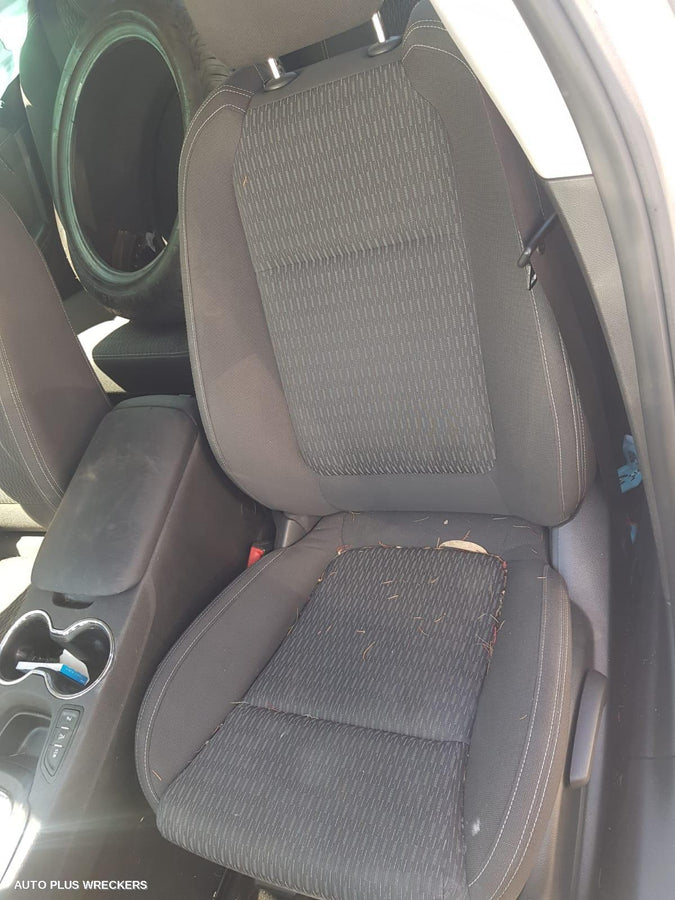 2014 Holden Commodore Radio Cd Dvd Sat Tv