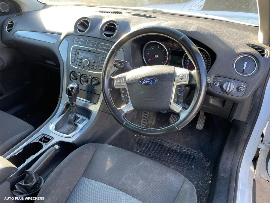 2011 Ford Mondeo Radiator Support