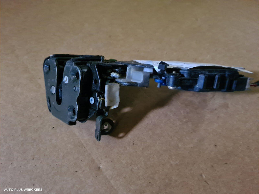 2000 Subaru Impreza Door Boot Gate Lock