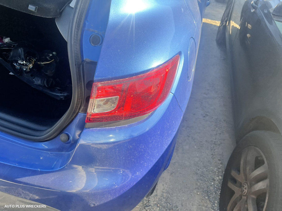 2015 Renault Clio Right Taillight