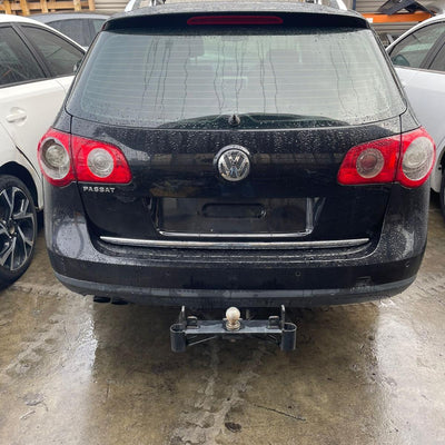 2006-2010 Volkswagen Passat Right Taillight