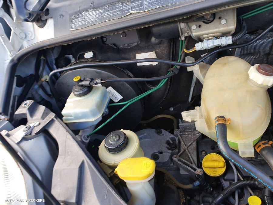 2004-2010 Renault Master Radiator Support