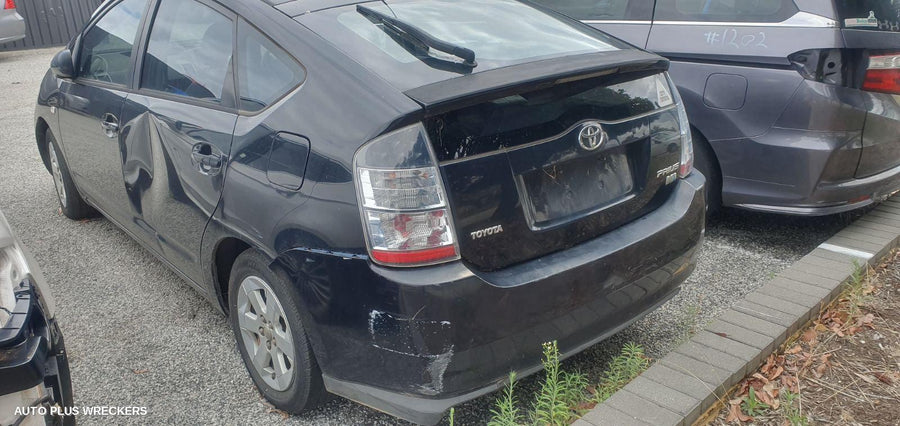 2004 Toyota Prius Left Headlamp