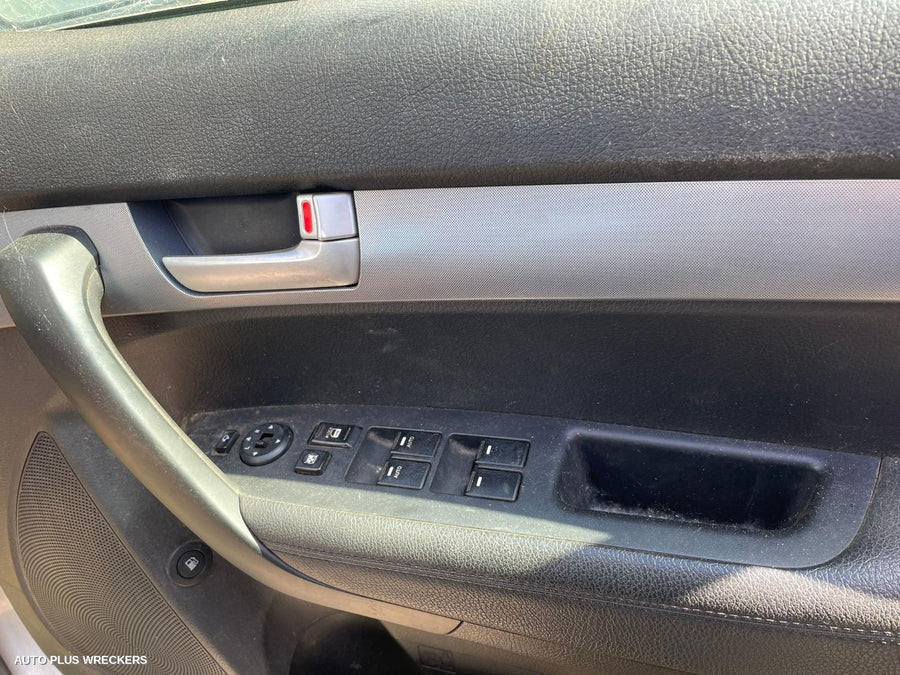 2014 Kia Sorento Console