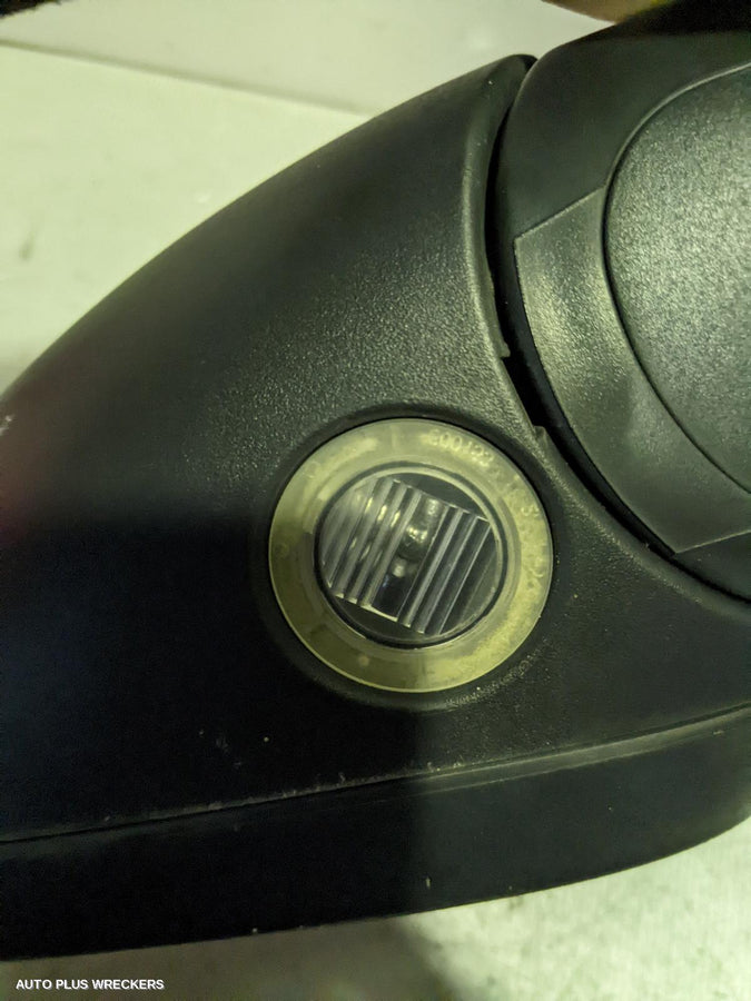 2013-2017 Volvo Xc60 Right Door Mirror