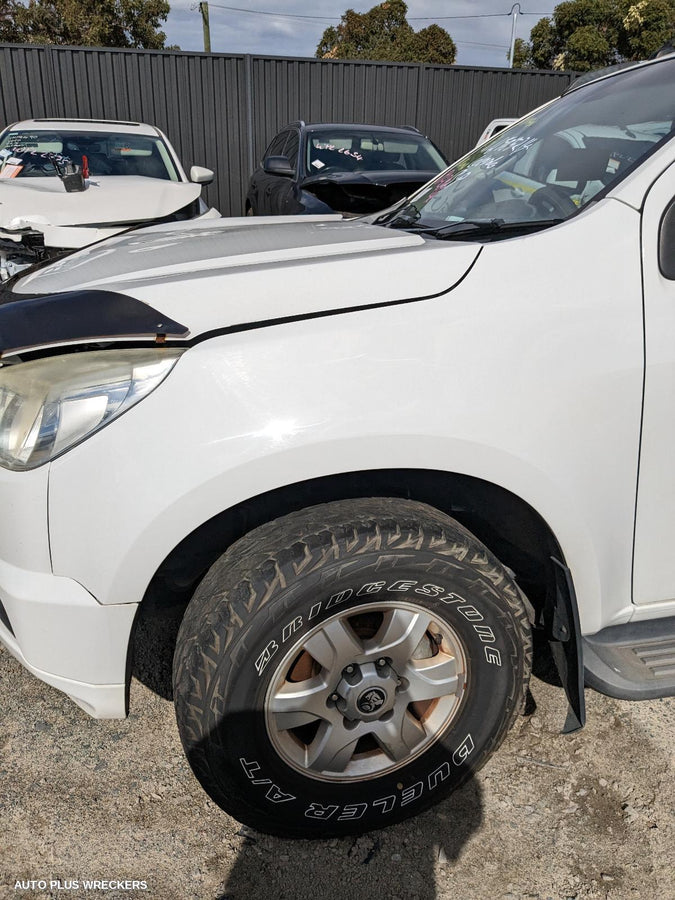 2015 Holden Colorado Right Door Mirror