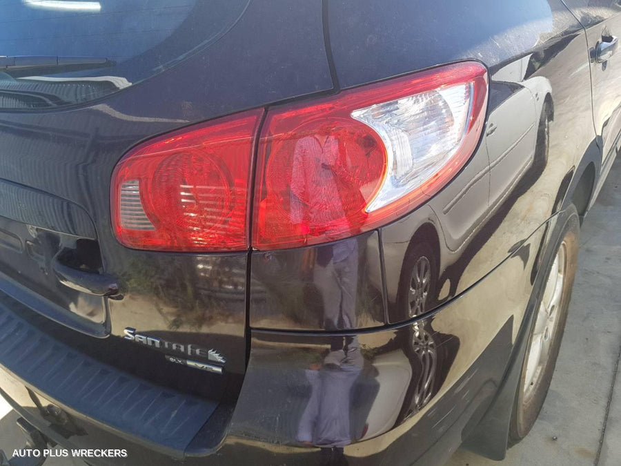 2007 Hyundai Santa Fe Right Front Door