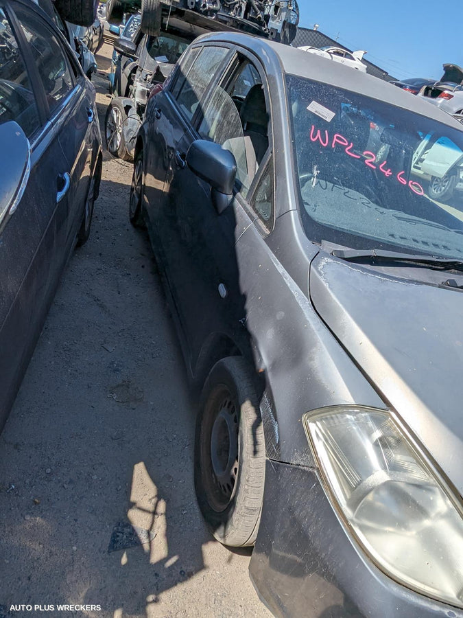 2007 Nissan Tiida Left Taillight