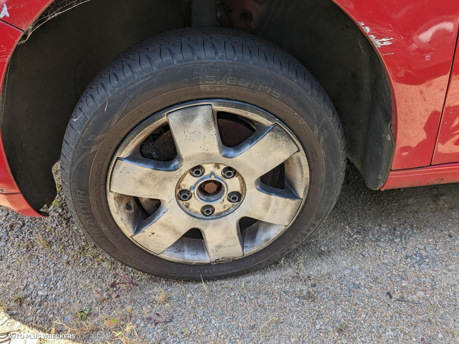 2006 Volkswagen Caddy Left Guard