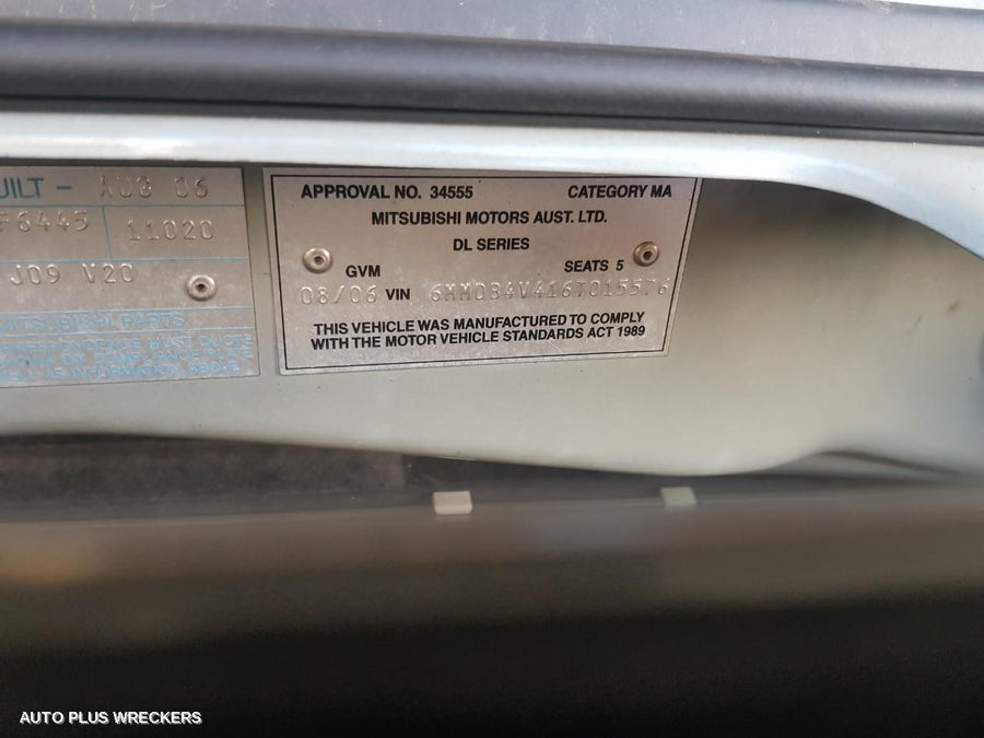 2006 Mitsubishi 380 A C Condenser