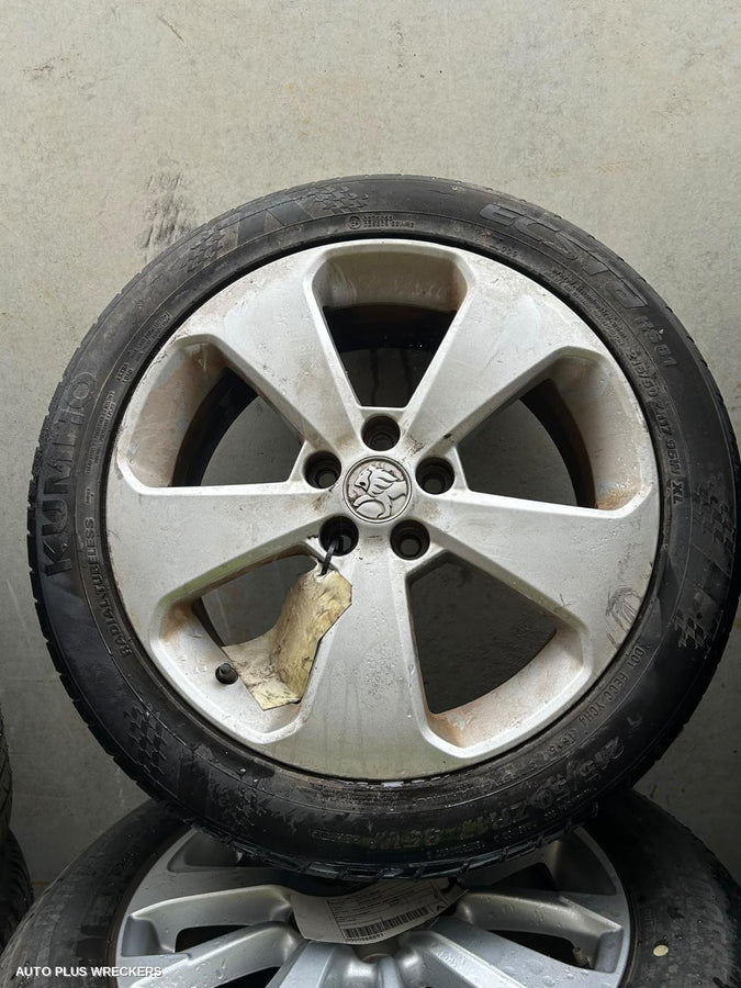 2009-2011 Holden Cruze Wheel Mag