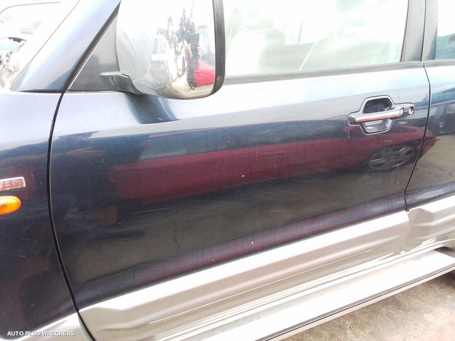 2001 Mitsubishi Pajero Right Headlamp