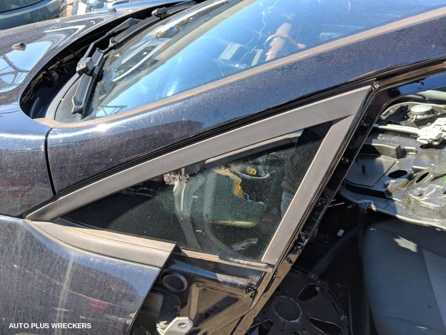 2010 FORD FIESTA LEFT REAR DOOR WINDOW