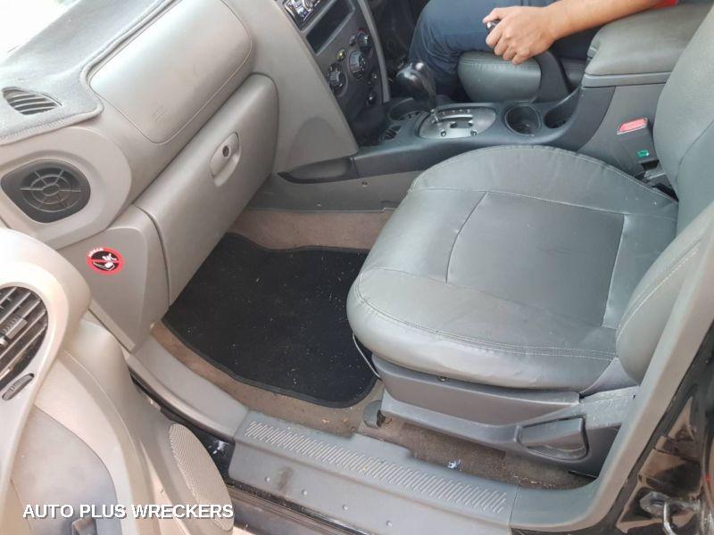 2004 Hyundai Santa Fe Left Guard