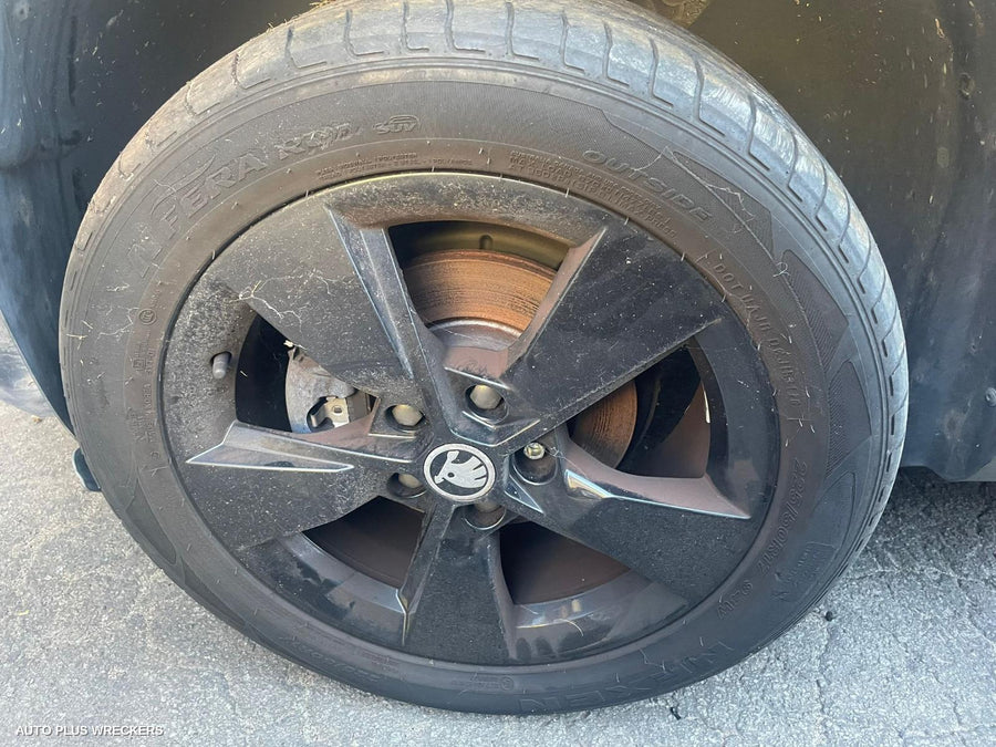 2016 Skoda Yeti Left Guard