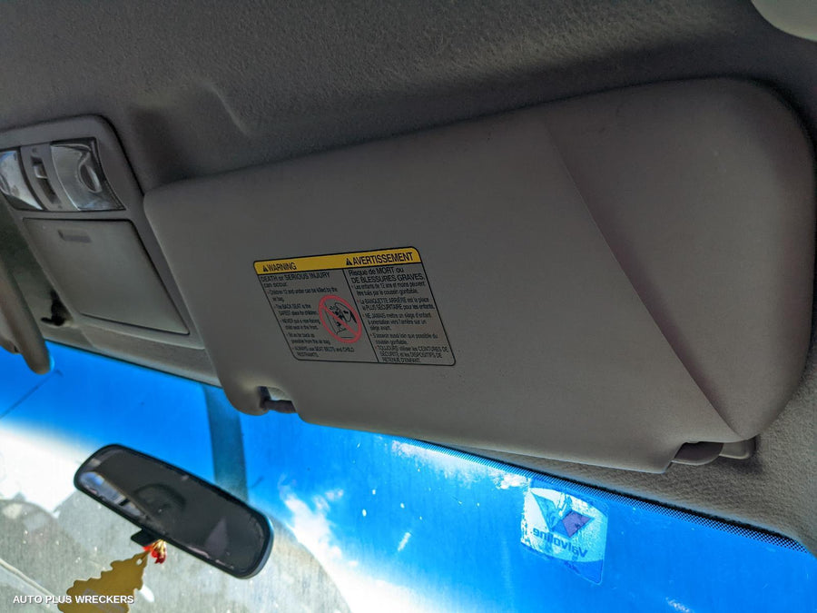 2007 Nissan Navara Right Guard