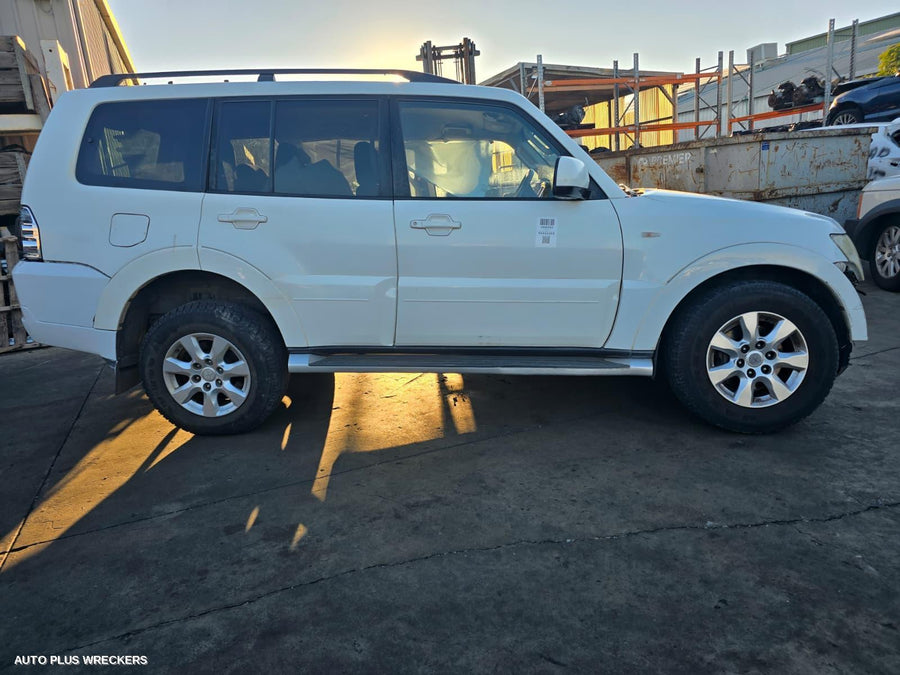 2006-2014 Mitsubishi Pajero Silencer