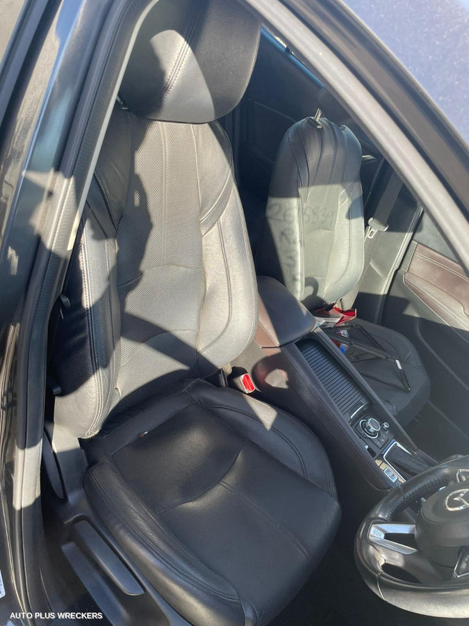 2018 Mazda 3 Right Front Window Reg Motor