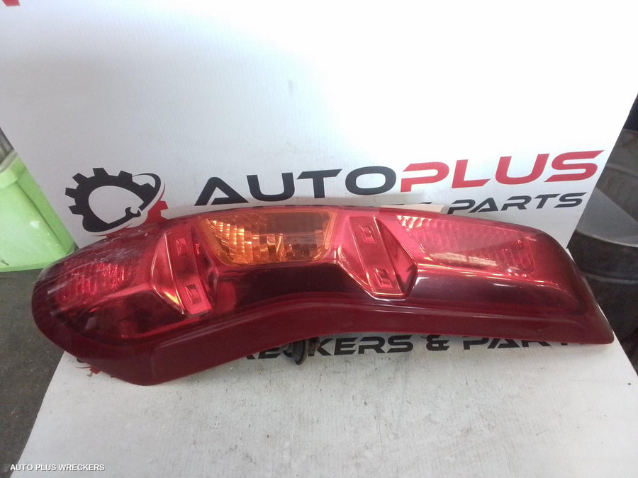 2009 Nissan Xtrail Right Taillight