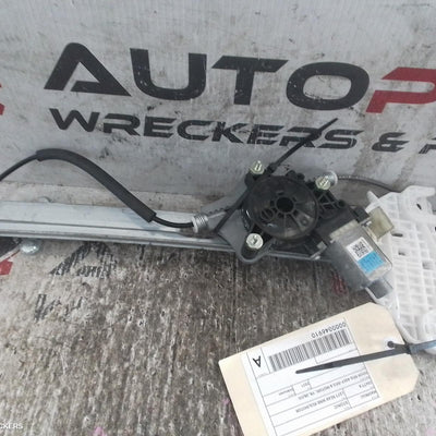 2020-2026 Kia Stonic Left Rear Wnd Reg Motor