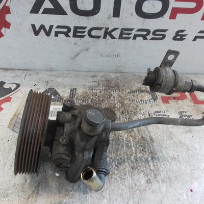 2000-2006 Mitsubishi Pajero Steering Pump