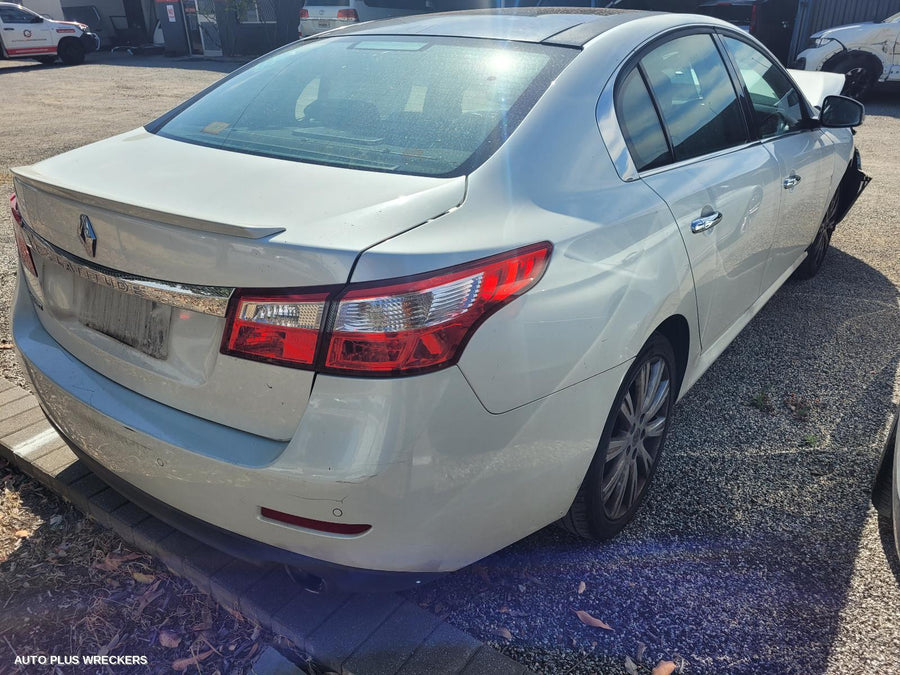 2011 Renault Latitude Right Taillight
