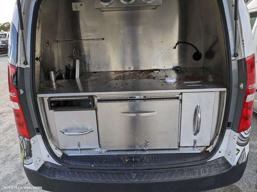 2018 Hyundai Iload/imax Door Handle