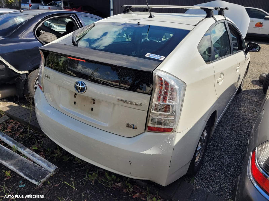 2010 Toyota Prius F Bar Reinforc Brack