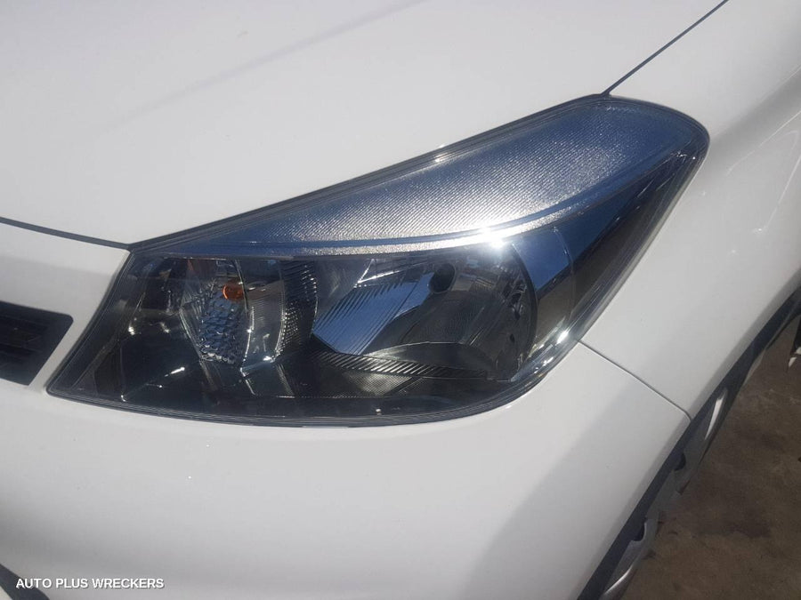 2013 Toyota Yaris Radio Cd Dvd Sat Tv