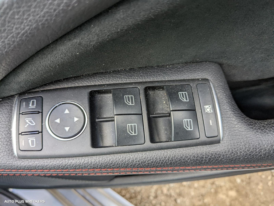 2014 Mercedes A Class Instrument Cluster